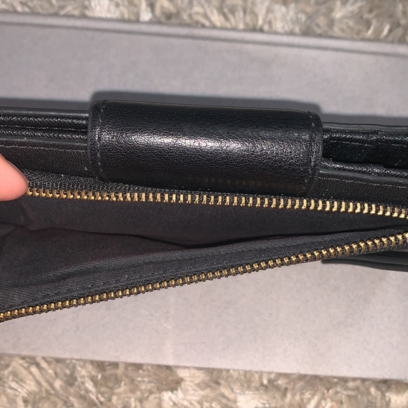 Fossil Large Wallet With Zipper and Zap Closure - Picture 3 of 6